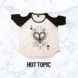 Skull cold shoulder T-shirt!